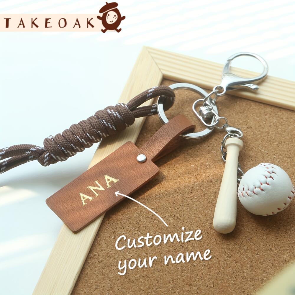 Customized Name Sports Themed  - Monogram Keychain Leather 评论和价格