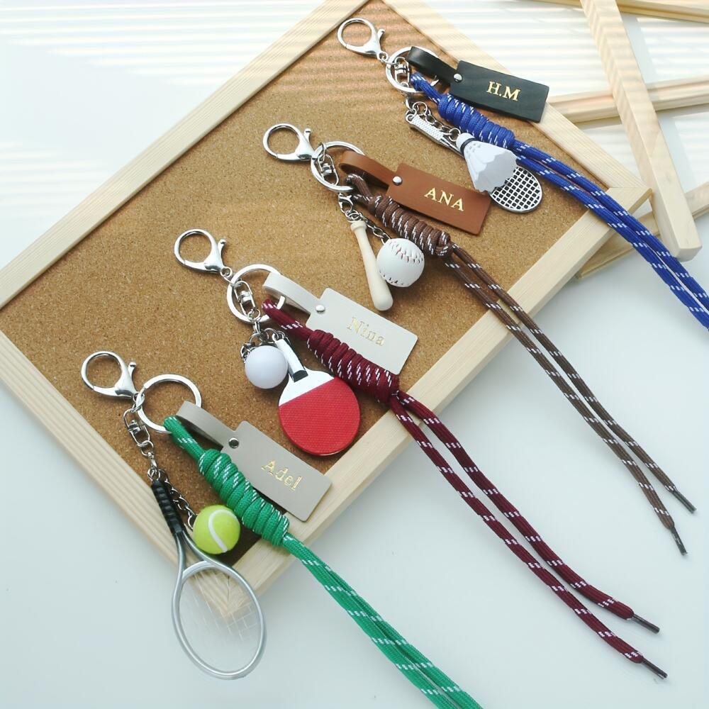 Customized Name Sports Themed  - Monogram Keychain Leather 评论和价格