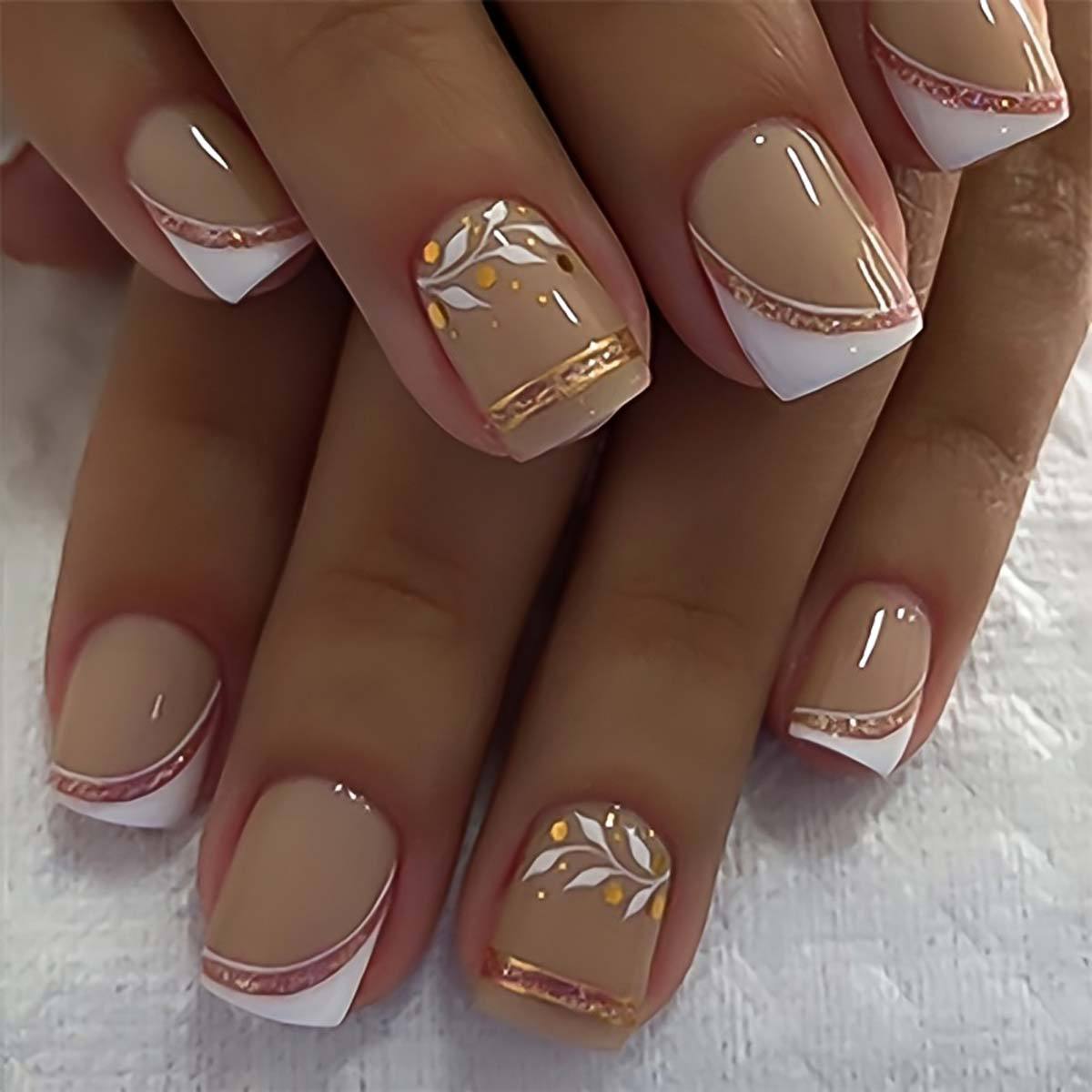 Short Square Fake Nails Golden - Pressed Flower Art 评论和价格